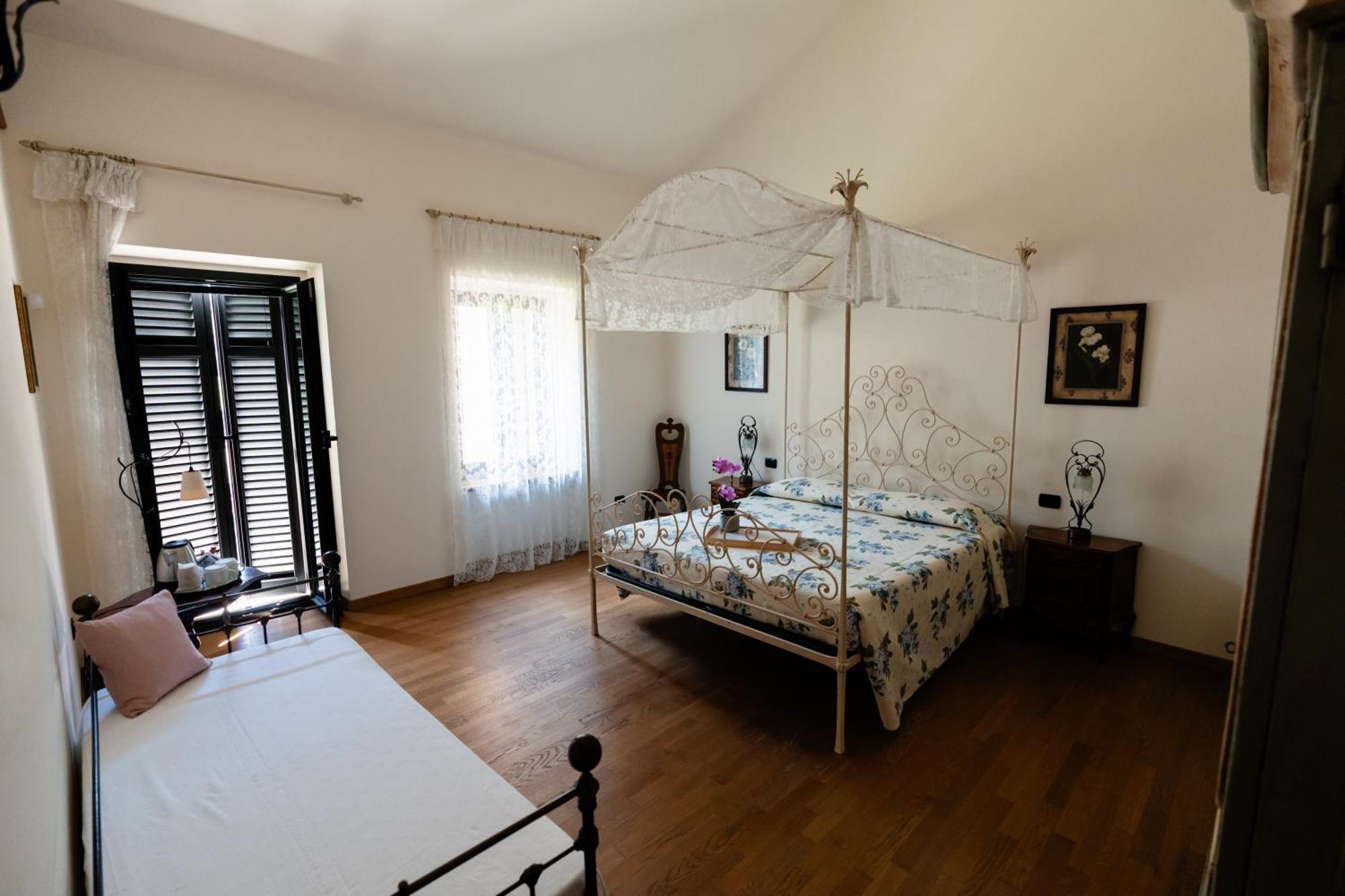 Cadgal - Tenuta La Cova Calamandrana Buitenkant foto